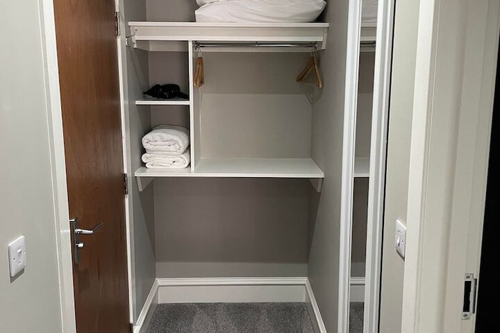 Room 9 of 95
