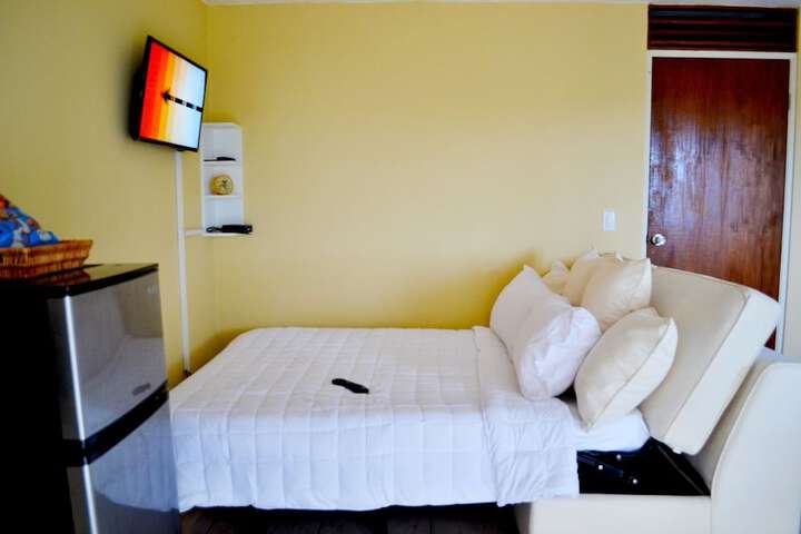 Room 3 of 22