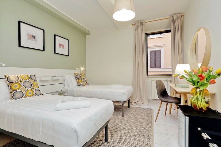Room 21 of 52