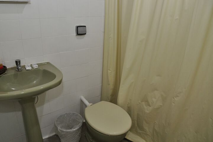 Room 16 of 47