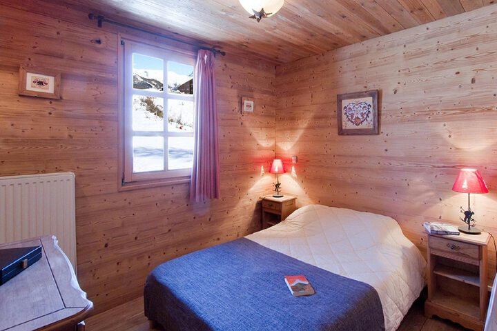 Room 3 of 37