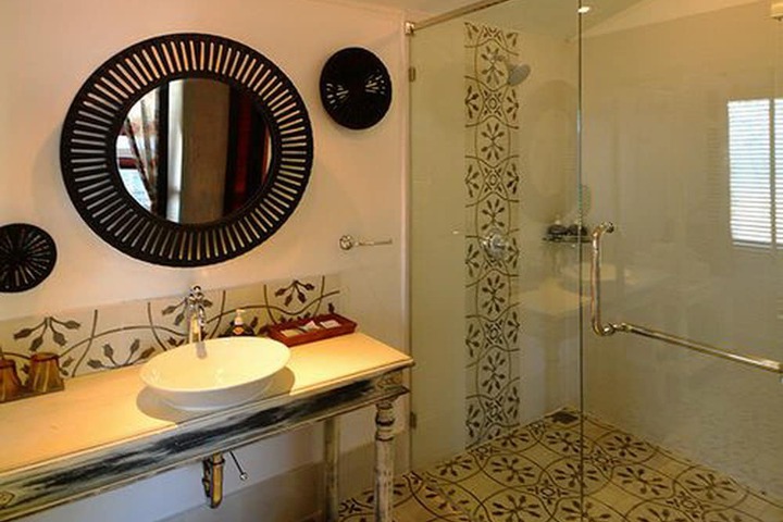 Room 40 of 76