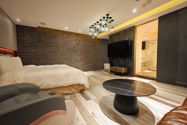 Room 36 of 88