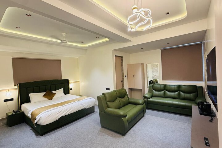 Hotel 26 of 27