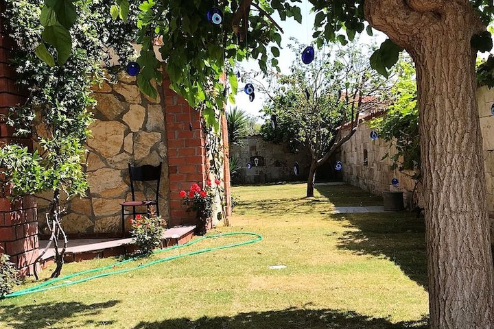 Hotel Exterior 17 of 32