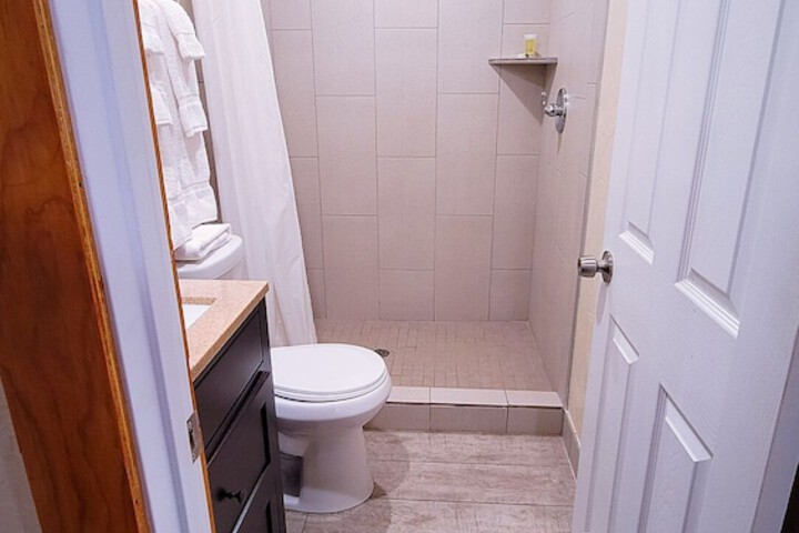 Room 14 of 21