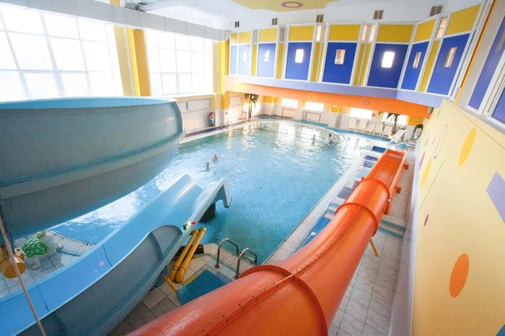Pool 6 of 24