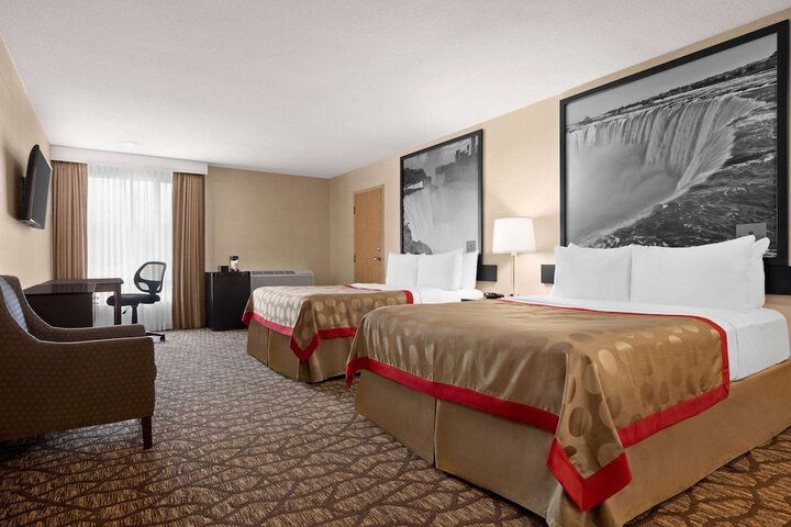 Room 18 of 48