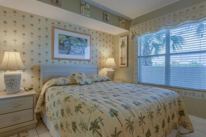 Room 128 of 151