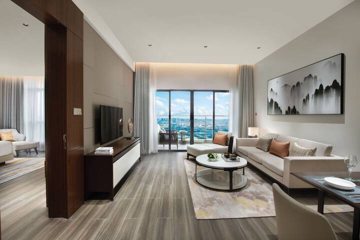 Room 33 of 56