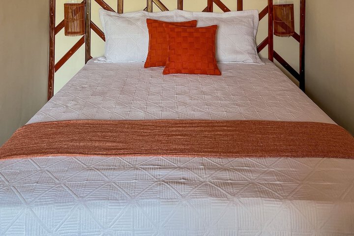 Room 2 of 97