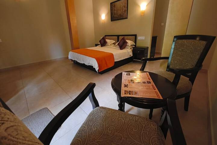 Room 15 of 32