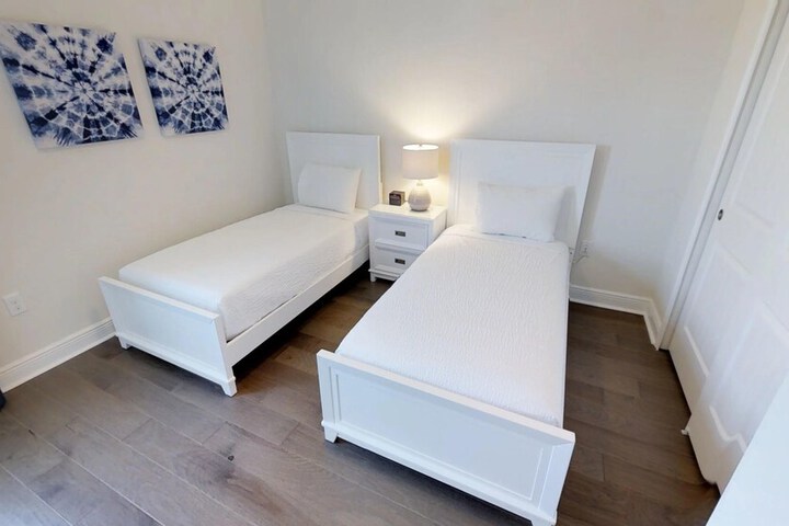 Room 18 of 56