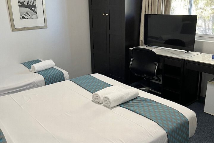 Room 9 of 26