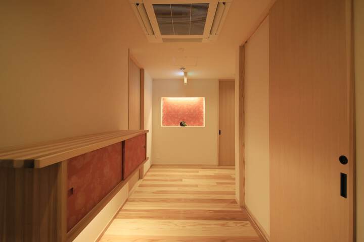 Room 30 of 257