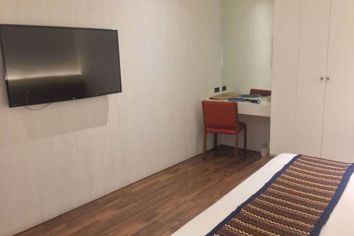 Room 17 of 89