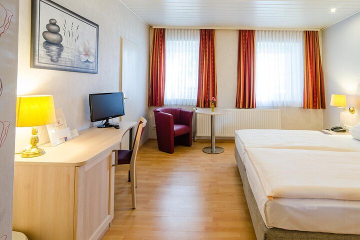 Room 19 of 49