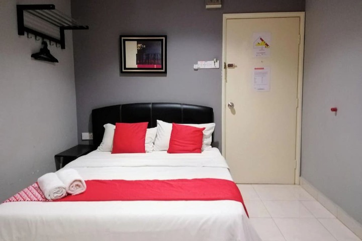 Room 18 of 54