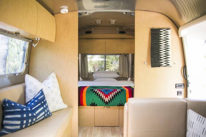 Room 4 of 52