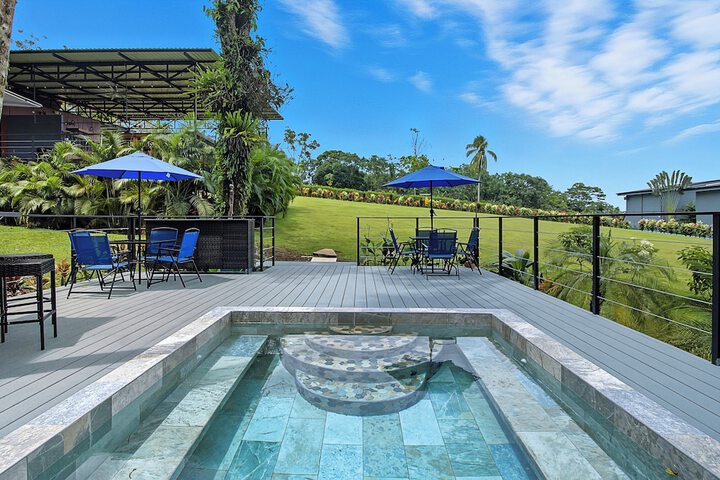 Pool 328 of 391