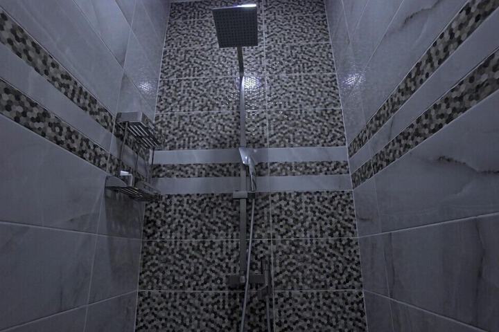 Room 12 of 24