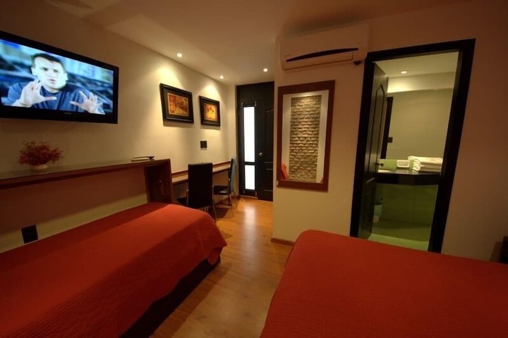Room 47 of 110