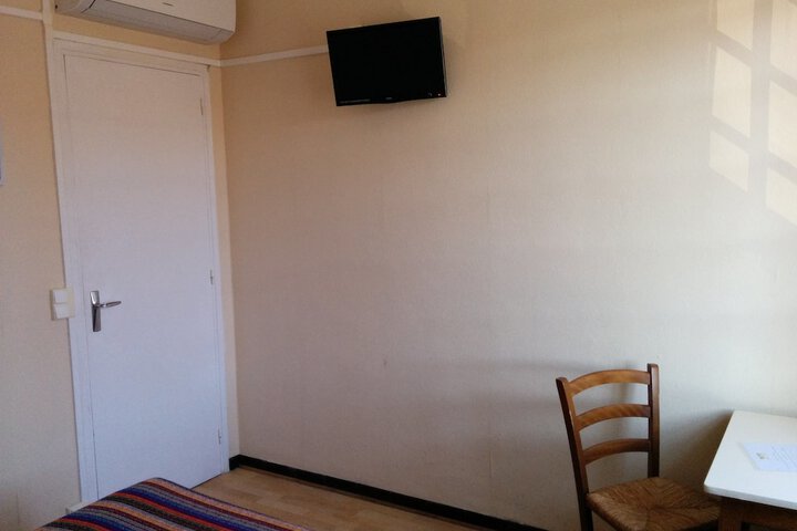 Room 4 of 53