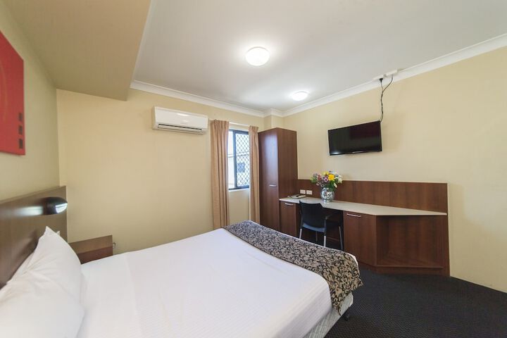 Room 40 of 73