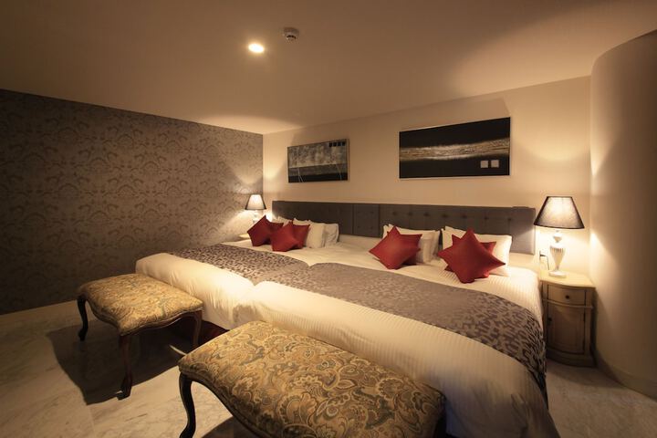 Room 30 of 74