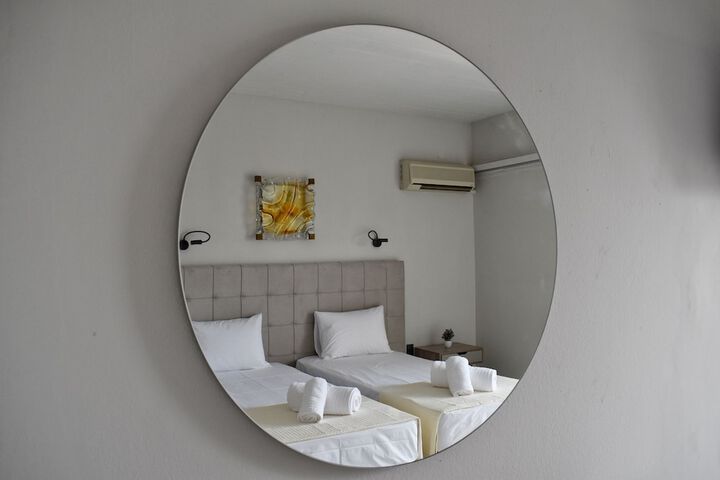 Room 54 of 261