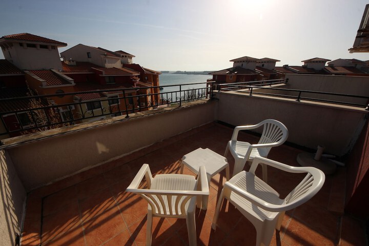 Terrace/Patio 169 of 177