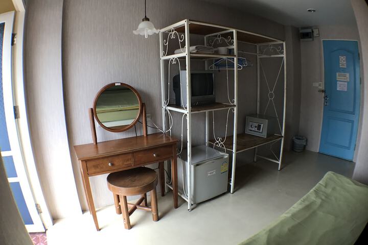 Room 7 of 71