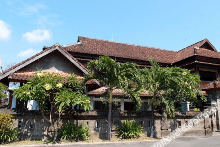 31 Kuta Lodge