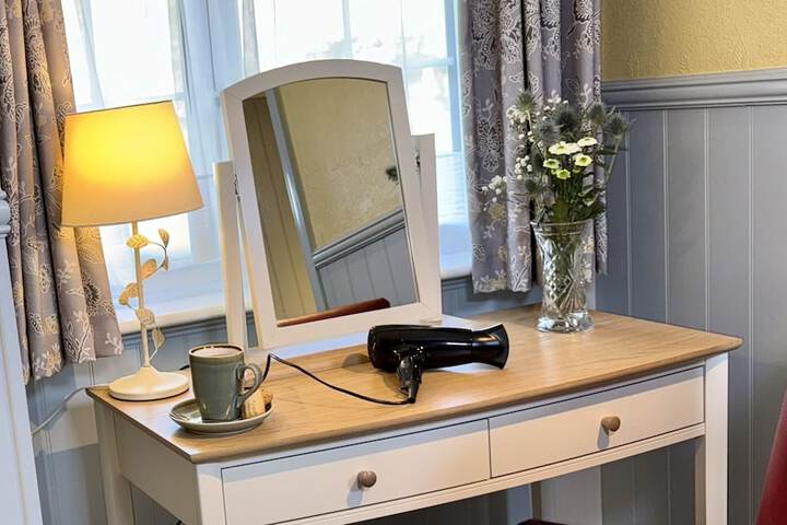 Room 4 of 45