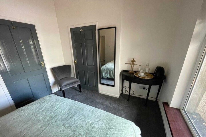 Room 5 of 21