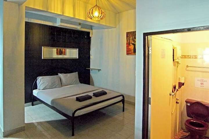 Room 26 of 50