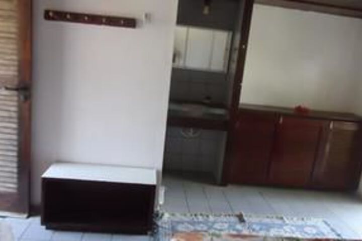 Room 16 of 36
