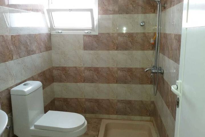 Room 4 of 6