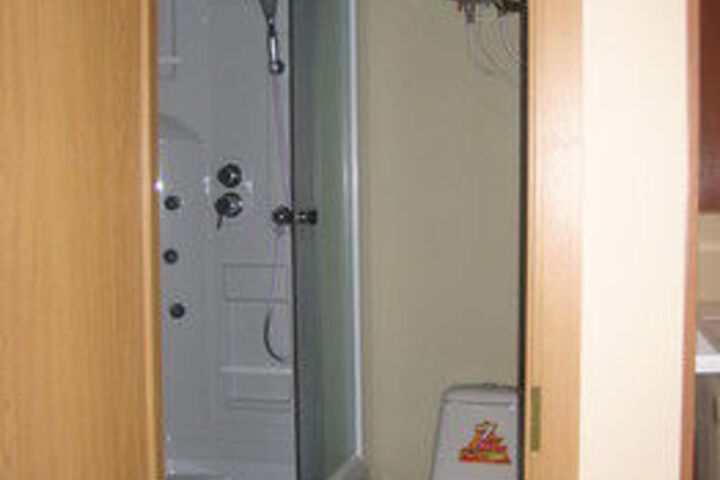 Room 3 of 27