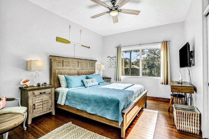 Room 3 of 27