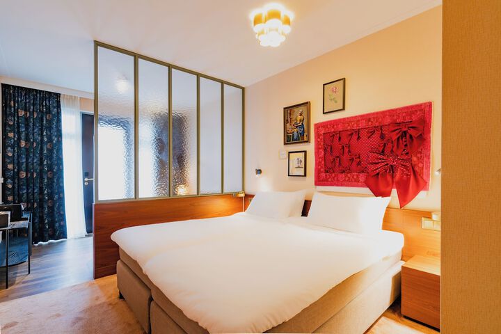 Room 75 of 239