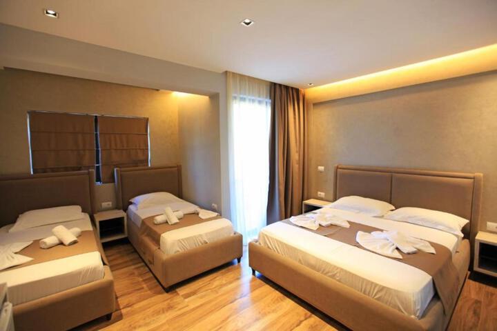 Room 135 of 143