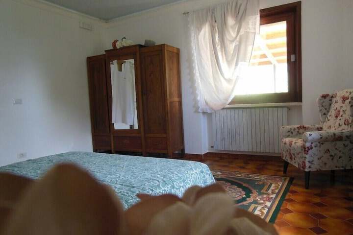 Room 18 of 34