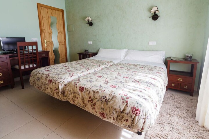 Room 10 of 36
