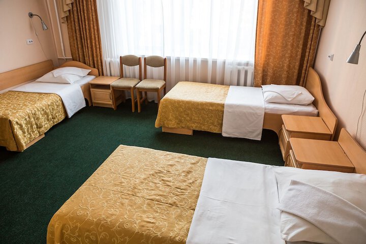 Room 15 of 48