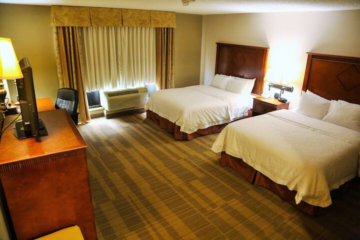 Room 27 of 52