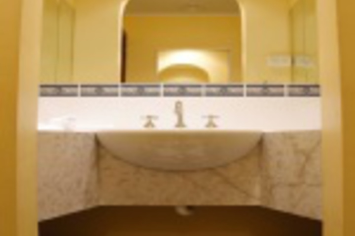 Room 360 of 360