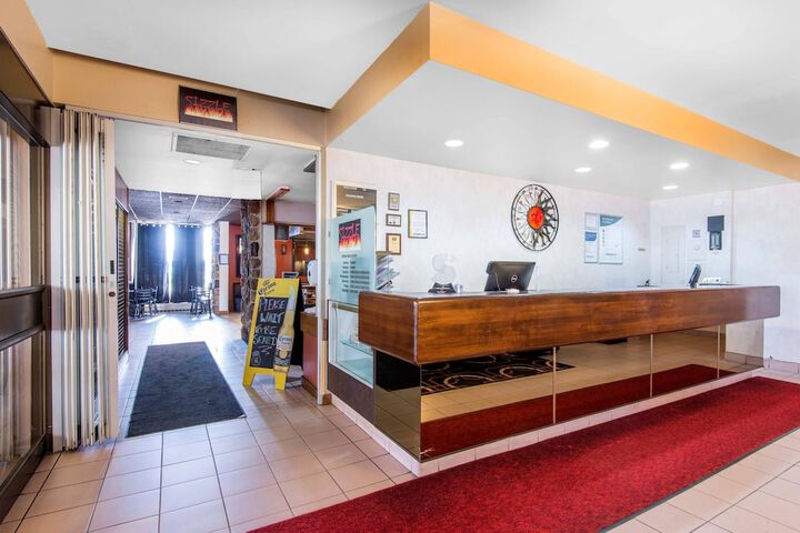 Guest Lobby