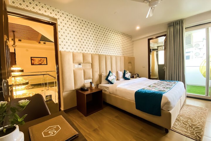 Room 20 of 97