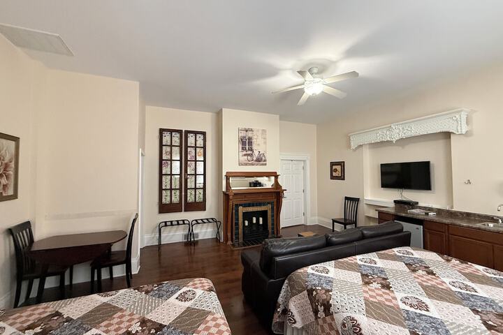 Room 5 of 26
